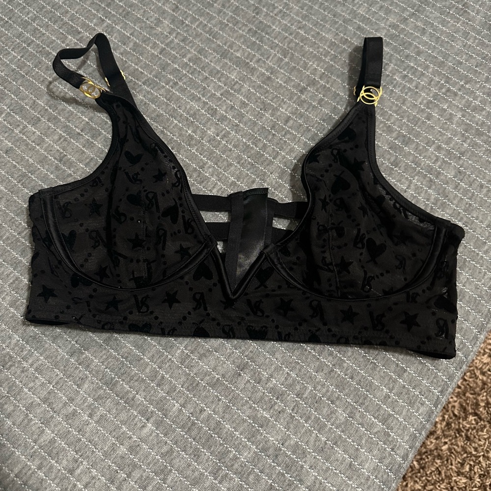 Victoria's Secret Black Patterned Bra